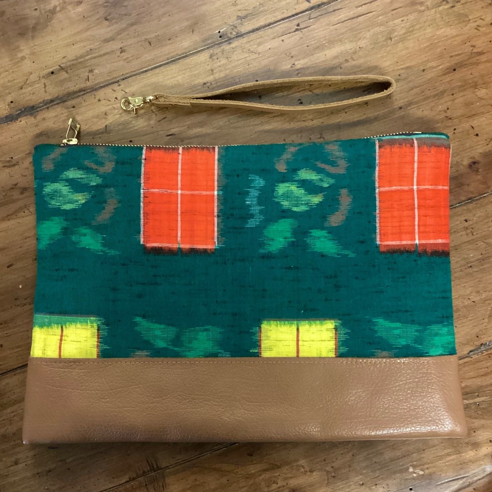 Kiriko Original Oregon Green Kasuri Ikat Woven Textile & Leather Wristlet - Picture 10 of 10